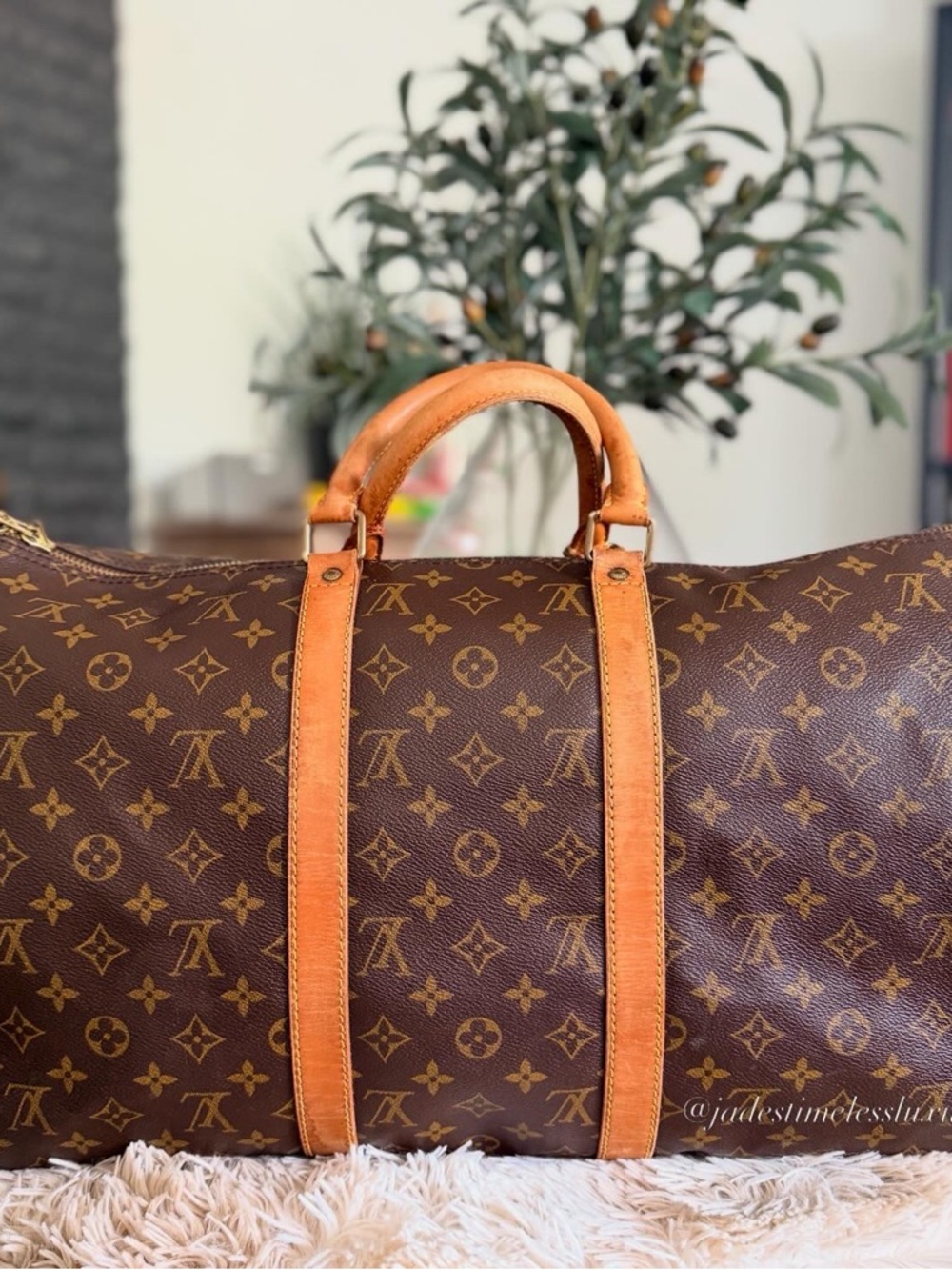 Louis Vuitton Monogram Keepall 50 - Picture 2 of 11